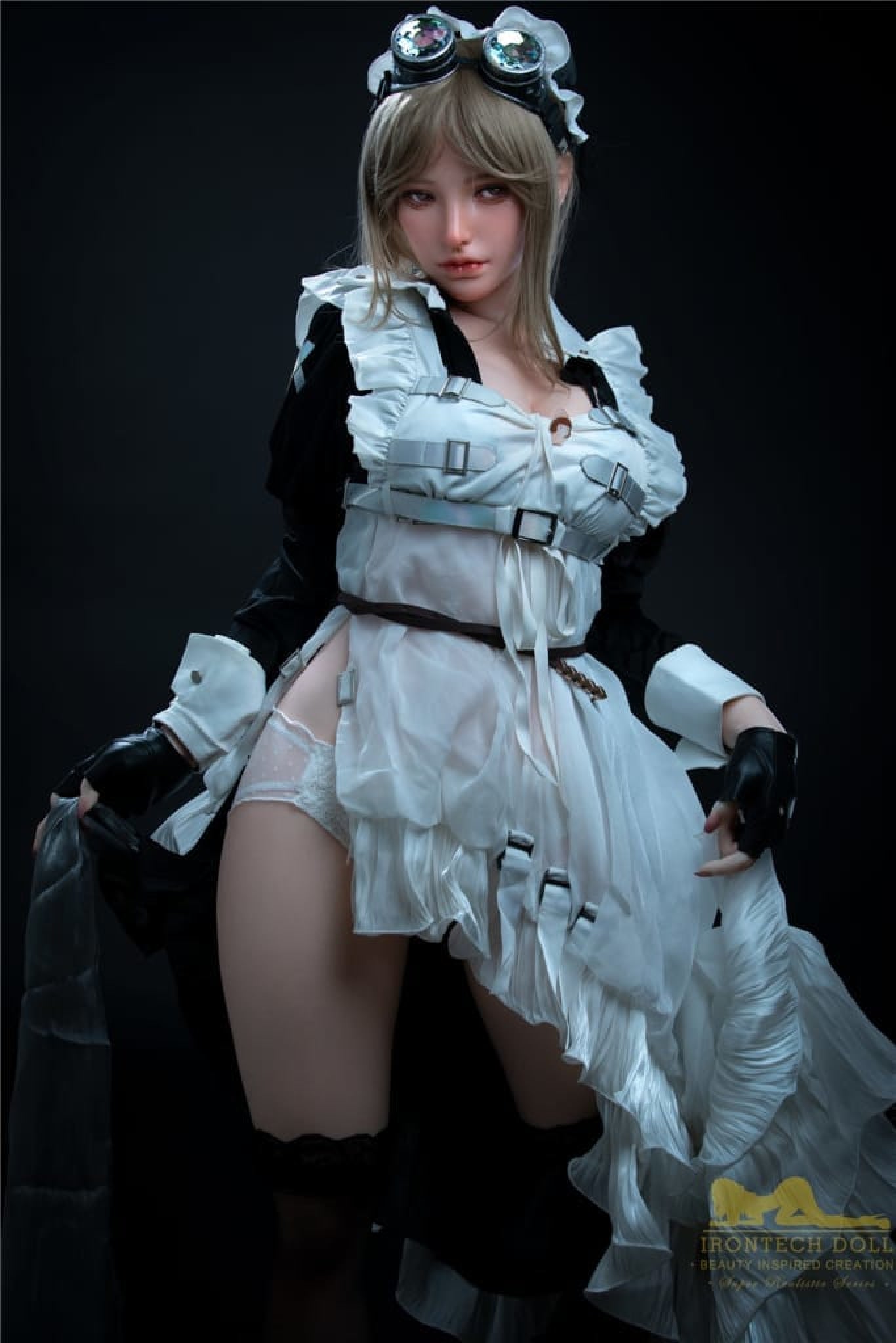 EvaBlondefullSiliconeIRONTECH_Doll03