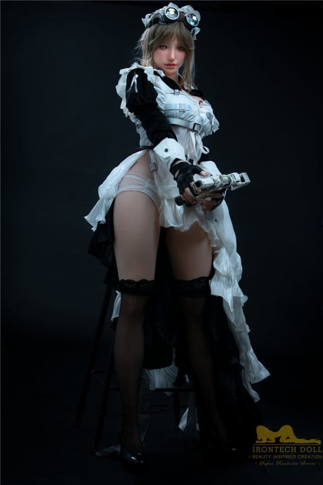 EvaBlondefullSiliconeIRONTECH_Doll04