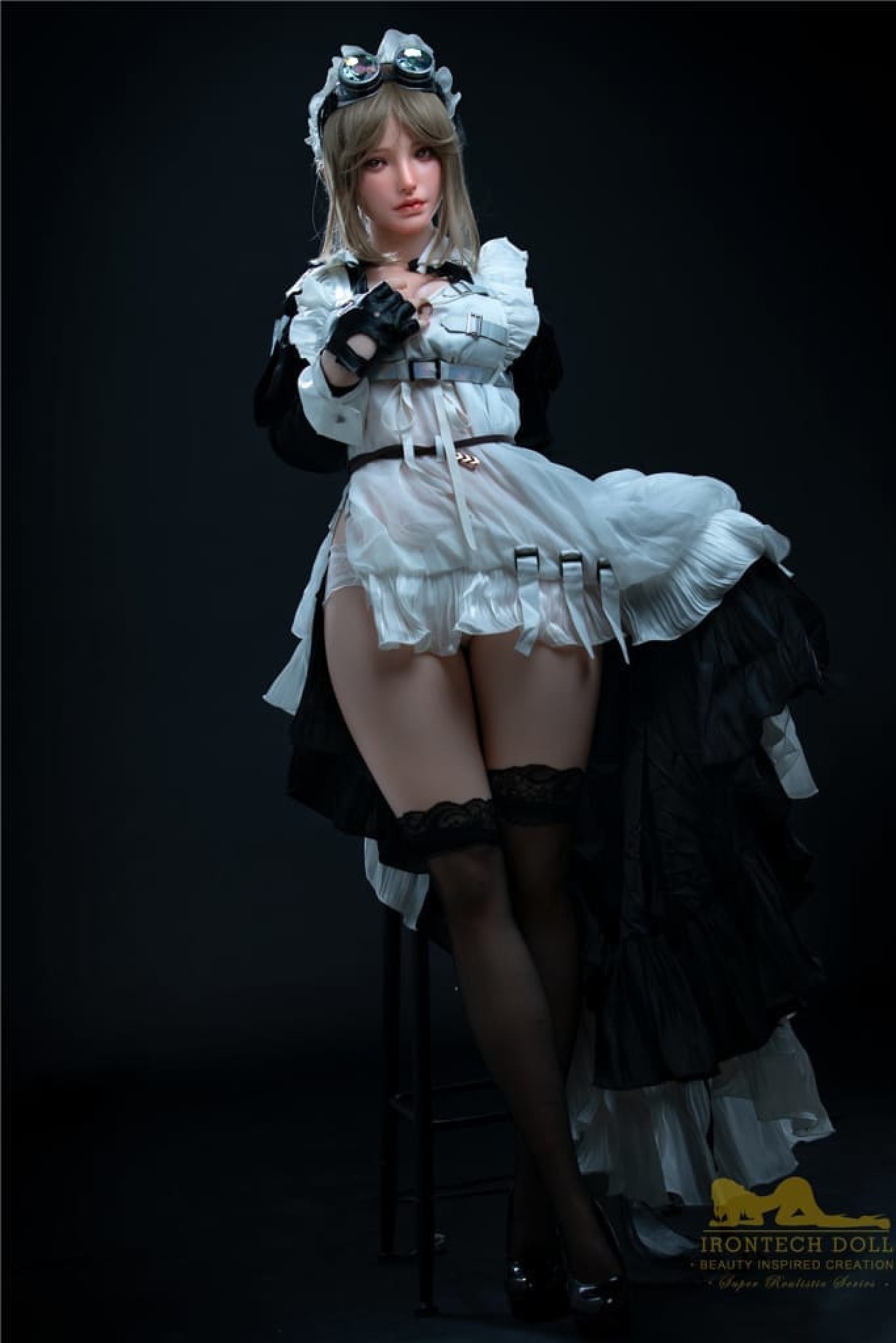 EvaBlondefullSiliconeIRONTECH_Doll06