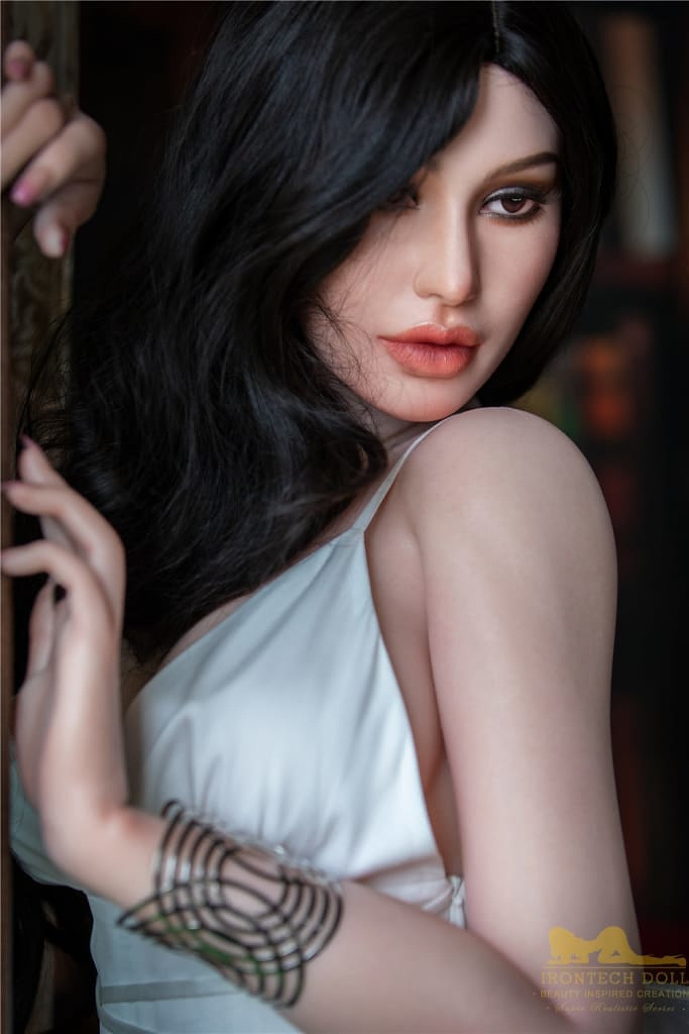 HedyBrunettefullSiliconeIRONTECH_Doll08